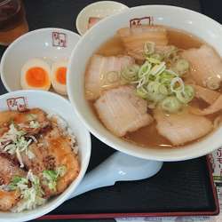 炙り焼豚ご飯セット 980円