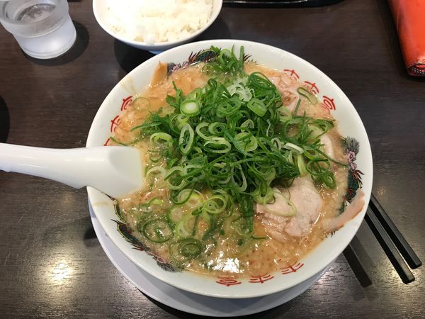 「こってりラーメン」@来来亭 小田原成田店の写真