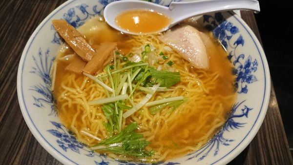 「焼きあご醤油らーめん」@ラーメン浦咲 駅前の写真