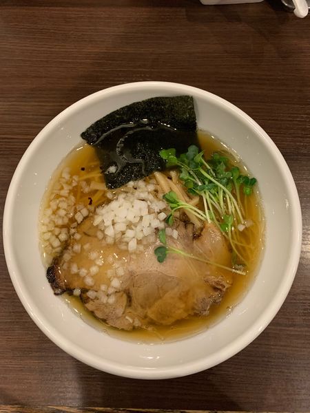 「淡麗煮干醤油らーめん(820円)」@自家製麺 まかないへきるの写真