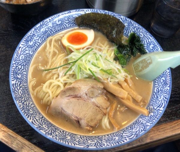 「らーめん 大盛」@麺屋 青山 本店の写真
