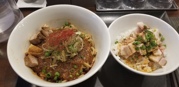 「麻婆まぜそば980円+トロ豚丼300円」@らぁ麺 やまぐち 辣式の写真