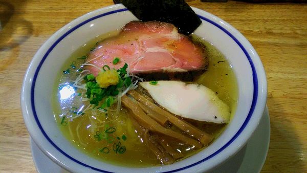 「塩ラーメン」@手打式超多加水麺 ののくらの写真