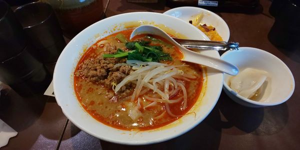 「担々刀削麺」@陳家私菜 新宿店の写真