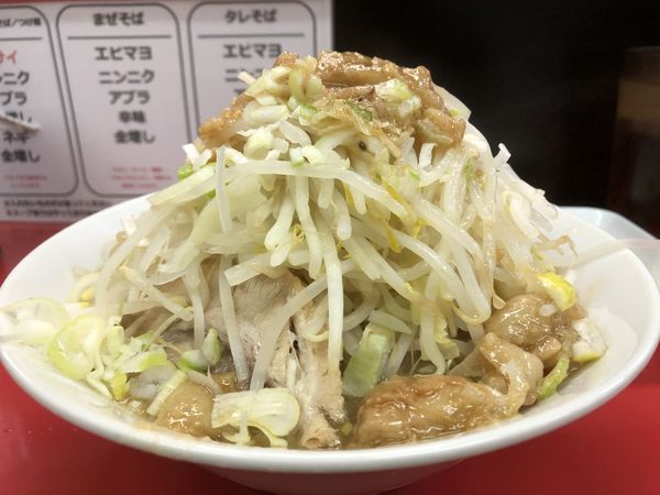 「ラーメン並（全マシ）¥780＋味玉¥100＋生姜¥30」@ラーメン一心の写真