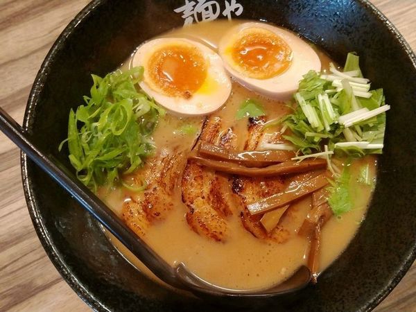 「炙り豚らーめん」@麺や ふくわらいの写真
