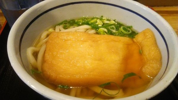 「きつねうどん 450円」@おにやんま 日暮里店の写真