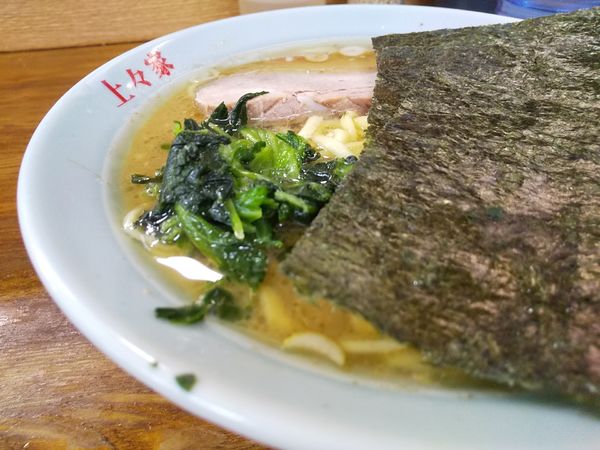 「#ラーメン #700円 #キャべチャー丼 #200円 #カタメコ」@横浜家系ラーメン上々家の写真
