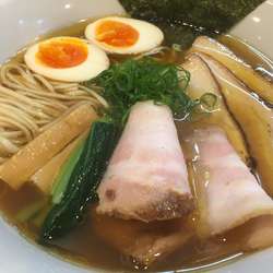 大山鶏中華蕎麦＋味玉＋チャーシュー＋雲丹醤油の卵かけご飯