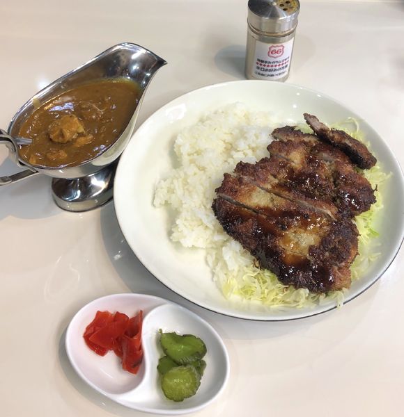 「極上のウィーン風・カツカレー¥1200」@グランドルート66の写真