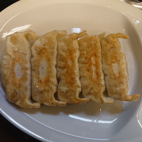 「納豆キムチ味噌ら～めん730円、ライス餃子セット320円他」@らーめん花楽 大船店の写真