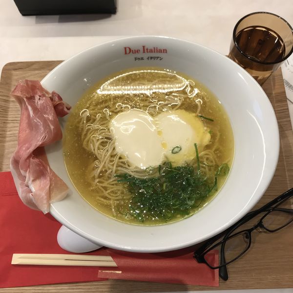 「らぁ麺生ハムフロマージュ」@due Italian 溝口の写真