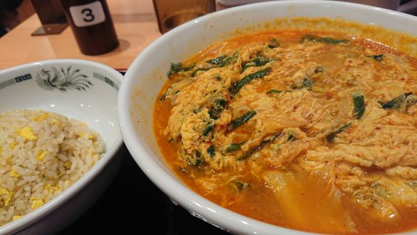 「チゲ味噌ラーメン」@日高屋 坂戸北口店の写真