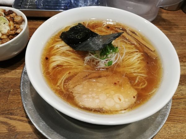 「醤油の旨味ソバ」@Tomboの写真