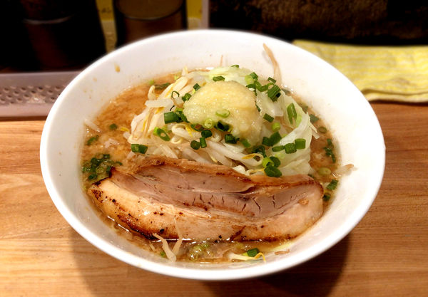 「豚骨しょうゆラーメン(750円)」@まっちゃんラーメン 一筋 葛飾立石本店の写真