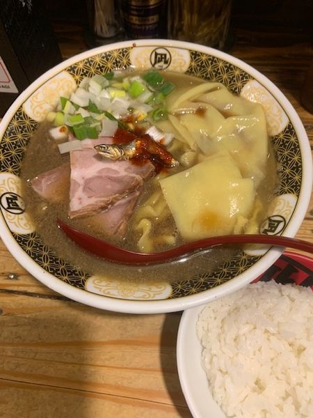 「すごい煮干ラーメン 910円　ごはん100円」@すごい煮干ラーメン凪 新宿ゴールデン街店 本館の写真