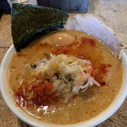 辛みそらーめん チャーシュー1枚 味玉