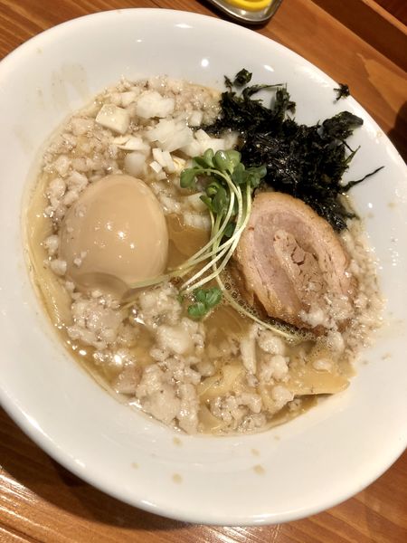 「【ゲリラ限定】濃厚背脂煮干し ￥800」@麺屋 真心の写真