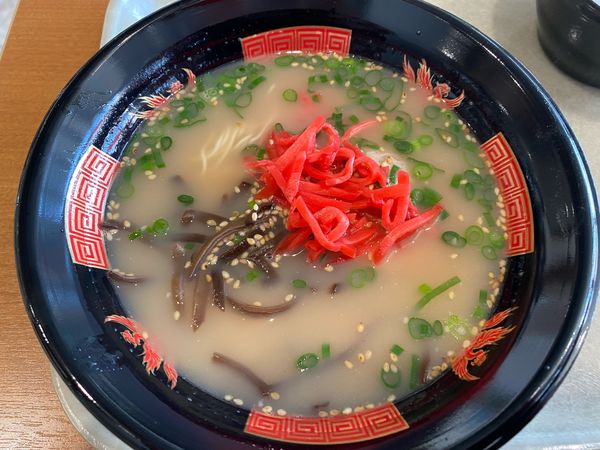 「博多とんこつラーメン ¥800」@那の福の写真