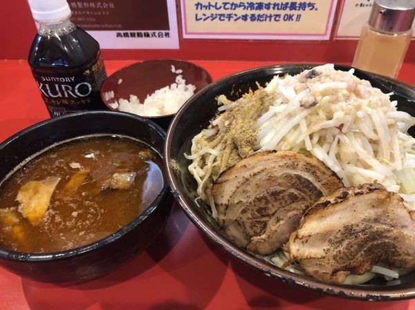「辛いつけ麺、全部＋炙り豚」@麺屋 桐龍の写真