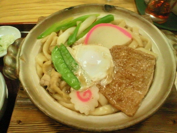 「鍋焼きうどん 800円」@マルイチ 神田軒の写真