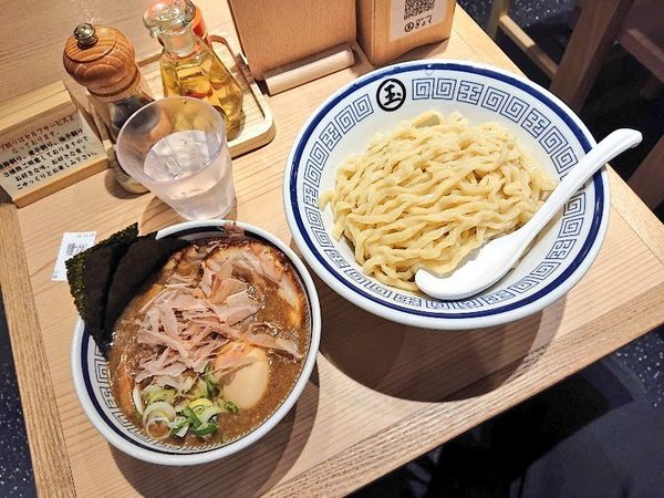 「特製つけめん」@中華そば つけめん 玉 新宿店の写真