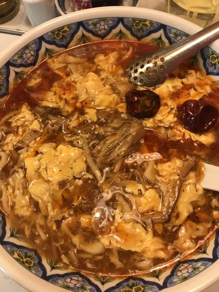 「酸辣湯麺 激辛 960円」@中国ラーメン 揚州商人 新橋店の写真