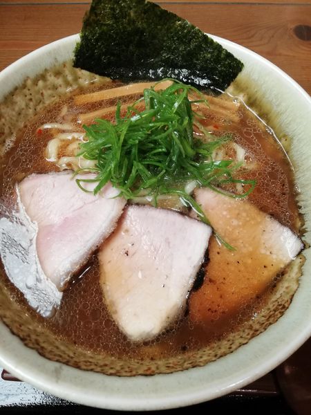 「醤油そば」@麺切り 白流の写真