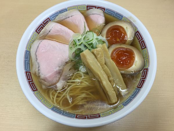 「特製煮干らーめん 薄口醤油味」@煮干鰮らーめん 圓の写真