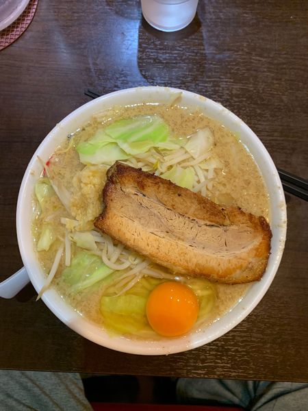 「男気味噌並ニンニク多めTP生卵」@らーめん まるはちの写真
