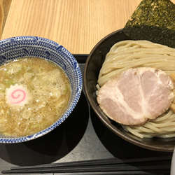 つけ麺並（730円）