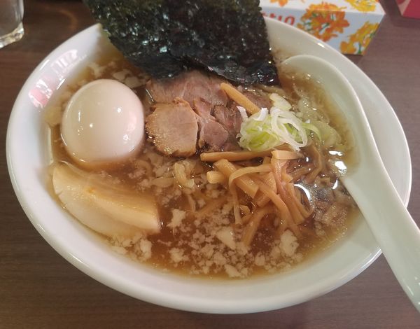 「中華そば(濃口・背脂・こってり)+半熟柔々タマゴ」@煮干し中華そば 山形屋の写真