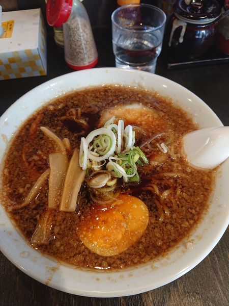 「元ラーメン８００円」@新橋元楽の写真