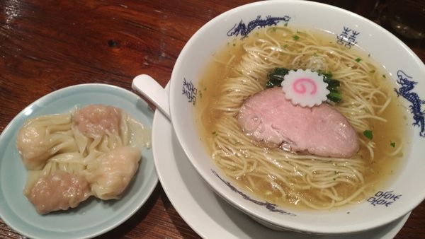 「山椒そば＋肉・海老わんたん」@中華蕎麦にし乃の写真