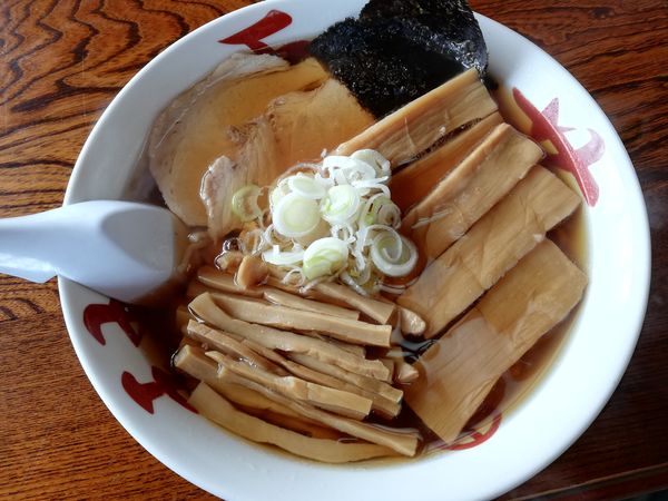 「メンマ中華そば＋チャーシュー2枚」@中華そば処 琴平荘の写真