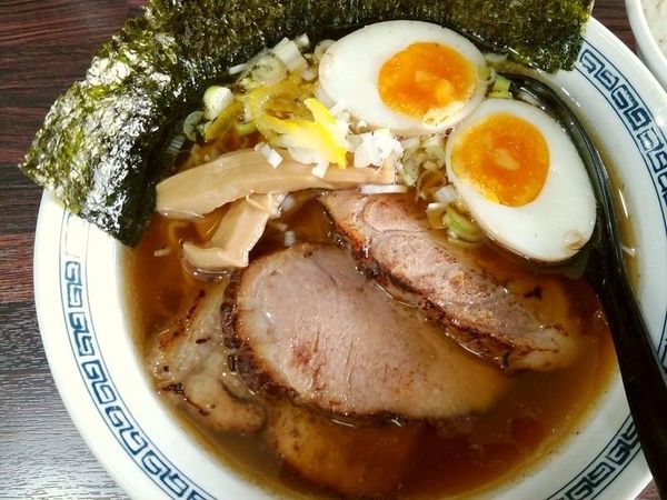 「特製らーめん」@中華そば 新の写真