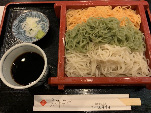 「三色そば1000+大盛180＝1180円」@芝大門 更科布屋 本店の写真