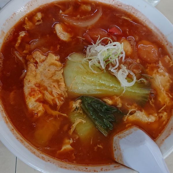 「とまとラーメン880」@佐野青竹手打らーめん 大関の写真