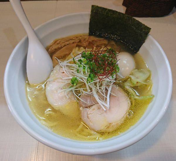「塩味玉らぁ麺(900円)」@桜台らぁ麺 美志満の写真