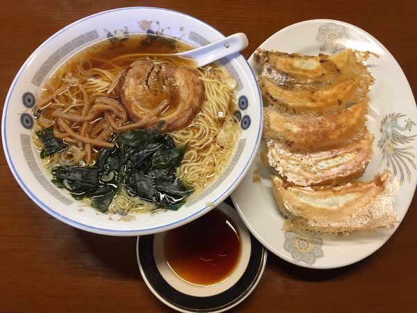 「醤油ラーメン＋焼餃子 5ケ」@天の川の写真