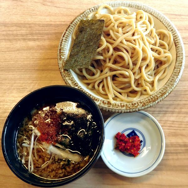 「辛つけ麺 太麺（中盛同額 750円）」@一陽来福・びんびん亭の写真