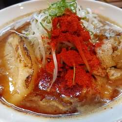 辛口炙り肉ソバ豚骨醤油