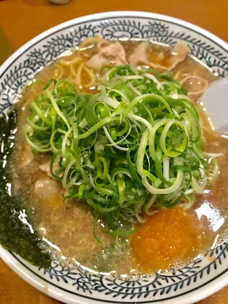 「ねぎ肉そば858円税込」@丸源ラーメン 足利店の写真