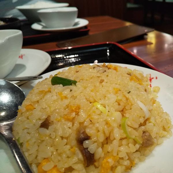 「#四川風担々麺 #半炒飯 #杏仁豆腐 #950円」@阿里城 品川シーサイド店の写真