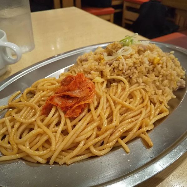 「#ガーリック焼メシ #キムチ焼スパ #ハーフ＆ハーフ #並」@焼メシ焼スパ 金太郎の写真