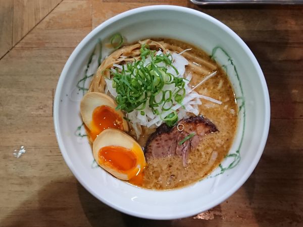 「流星パンチ＋味玉」@流星軒の写真