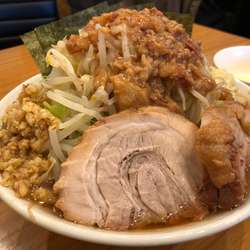 小ラーメン、生卵のりショウガ