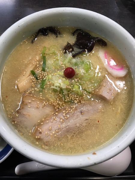 「しおらーめん(大盛)」@らーめん 山頭火 旭川本店の写真