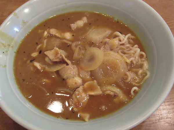 「カレーラーメン（600円）」@美華の写真