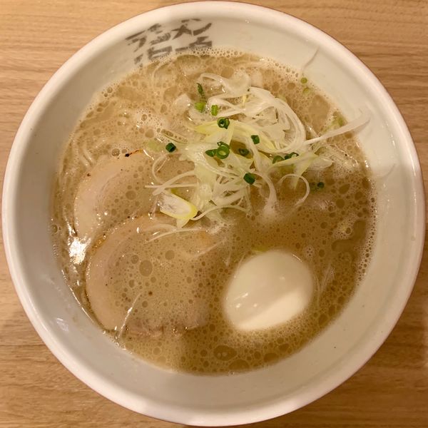 「魚介とんこつ玉子入り (840円)」@ラーメン海鳴 博多デイトス店の写真
